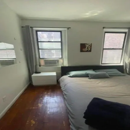 Lovely 2br In Manhattan Apartment *