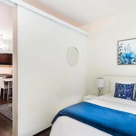 2bd 1ba At Street Apartment *
