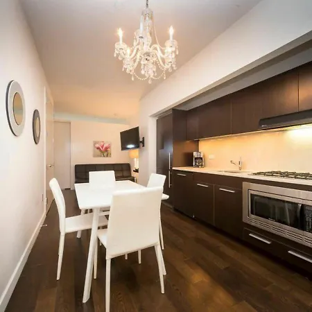 Apartment 2bd 1ba At Financial District *