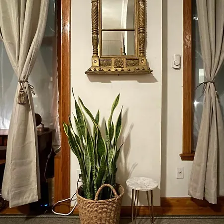 Apartment Entire In Upper West New York