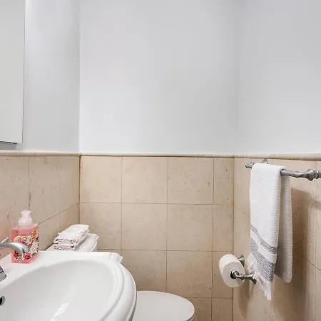 Apartment Excellent 3 Beds 2 Baths By Park