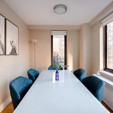 Excellent 3 Beds 2 Baths By Park Apartment