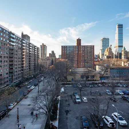 Apartment Excellent 3 Beds 2 Baths By Park
