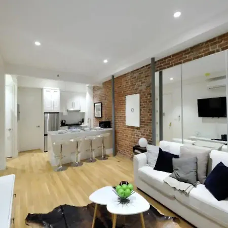 Spacious 2br 2ba In The Heart Of Midtown Manhattan Apartment *