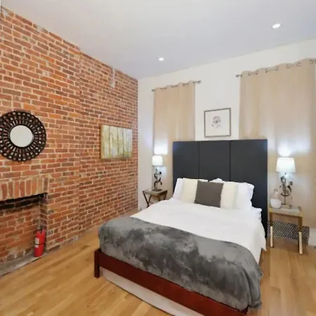 Apartment Spacious 2br 2ba In The Heart Of Midtown Manhattan *
