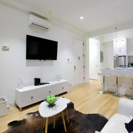 Apartment Spacious 2br 2ba In The Heart Of Midtown Manhattan