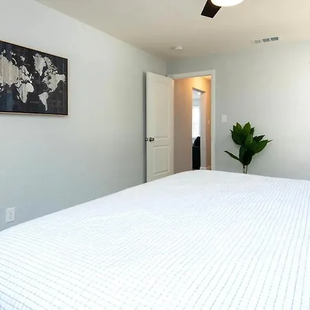 2054 73rd St, Brooklyn Apartment
