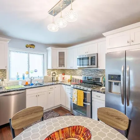 Cozy One Bedroom Close To Jfk *