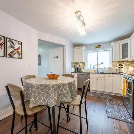 Cozy One Bedroom Close To Jfk Apartment New York