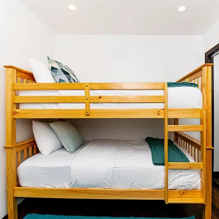 Brooklyn Trio Luxe - Entire Apartment New York
