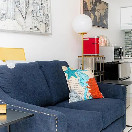 Brooklyn Trio Luxe - Entire Apartment *