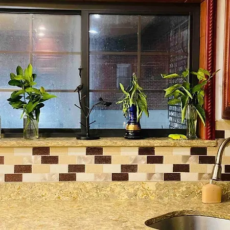 18 Min 2 Time Square Manhattan 3 Bedroom 1.5 Bath * New York