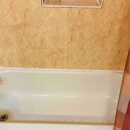 18 Min 2 Time Square Manhattan 3 Bedroom 1.5 Bath *