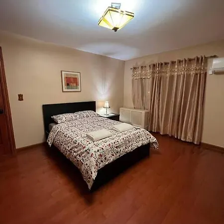 18 Min 2 Time Square Manhattan 3 Bedroom 1.5 Bath *