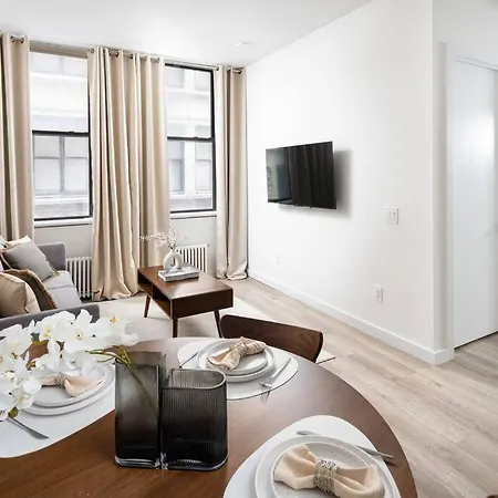 Sophisticated 2bd/1,5ba With W/d In Unit New York