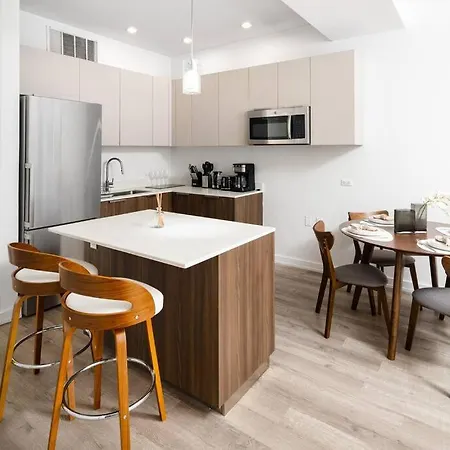Apartment Sophisticated 2bd/1,5ba With W/d In Unit *