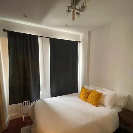 Apartment Sweet *
