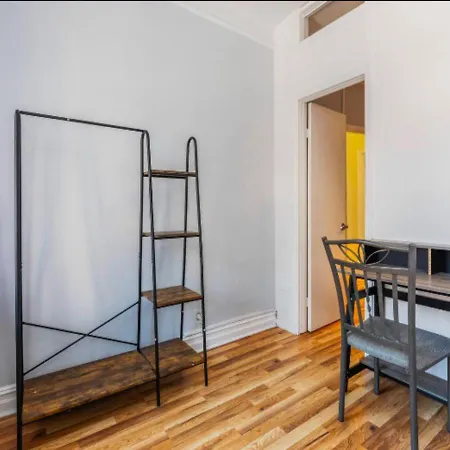Exotic 2br At Midtown West