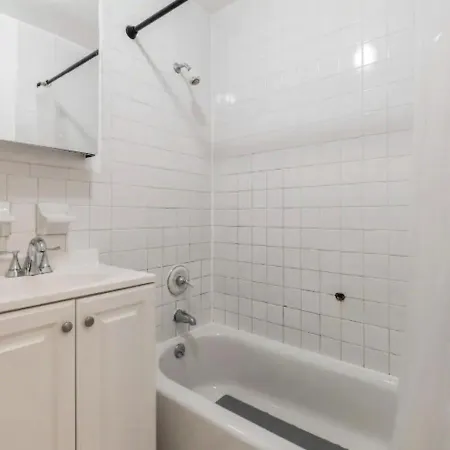 Apartment Exotic 2br At Midtown West *