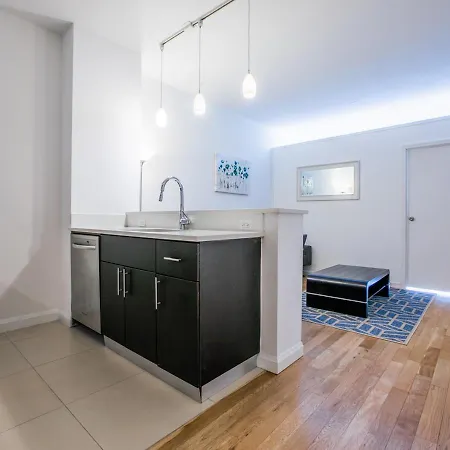Modified Two Bedroom At Columbus Avenue New York