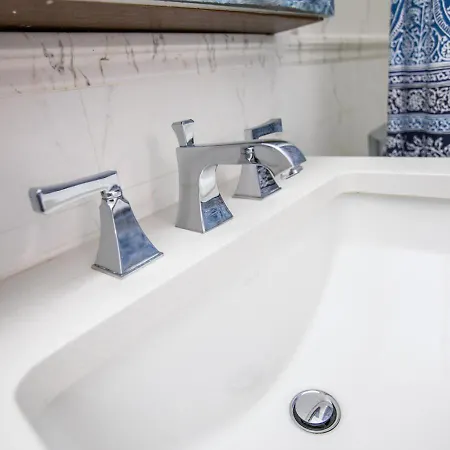 Modified Two Bedroom At Columbus Avenue