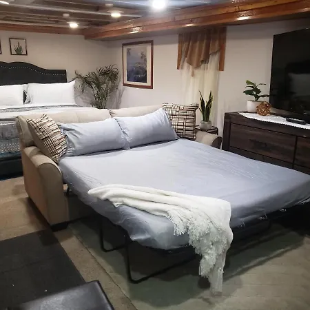 Melody's Cozy Garden Studio Guest Jfk 12mins