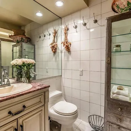Apartment Nyc Duplex & Private Garden Oasis!!