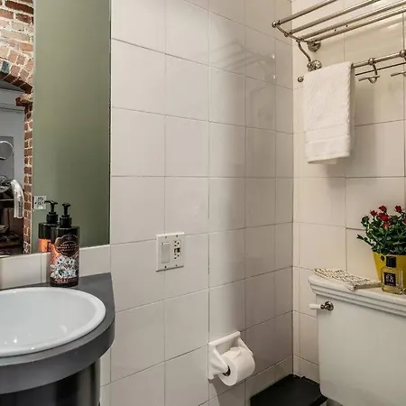 Apartment Nyc Duplex & Private Garden Oasis!! *