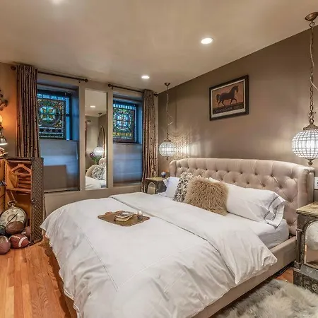 Nyc Duplex & Private Garden Oasis!! Apartment