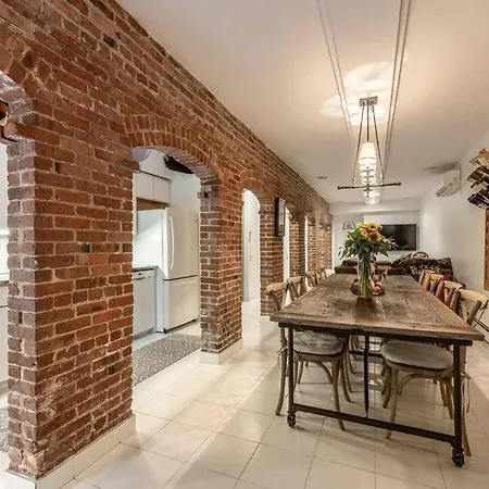 Nyc Duplex & Private Garden Oasis!! Apartment *