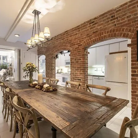 Nyc Duplex & Private Garden Oasis!! *