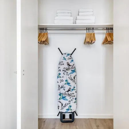 Clinton Hill 2br W Gym Pool Wd Nr Barclays Nyc-1025 *