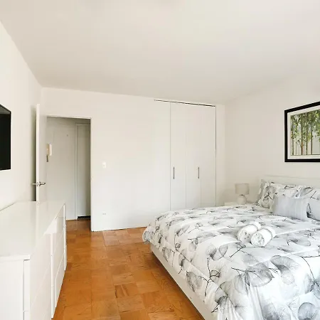 Apartment Exclusive 2br At Columbus Circle New York