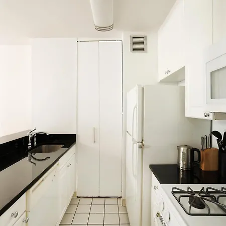 Exclusive 2br At Columbus Circle Apartment New York