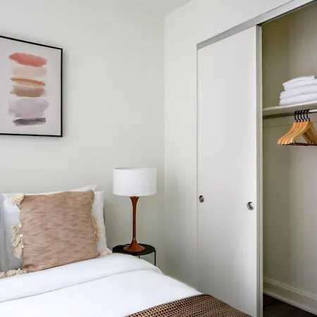 Apartment Fidi 1br W Gym Doorman Roof Nr St Nyc-1111 New York
