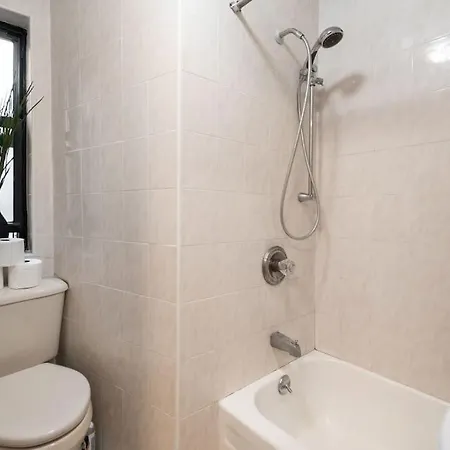 Fully Furnished Two Bedroom In Nyc