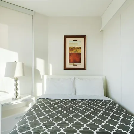 Beautiful 3 Bedroom With Private Balcony Apartment *