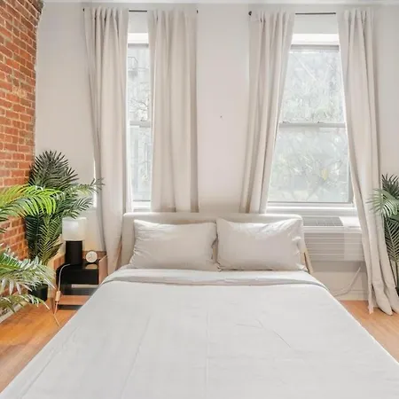 Furnished 223 Hells Kitchen
