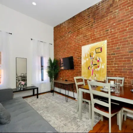 Three Bd Near Times Square New York