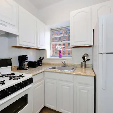 Three Bd Near Times Square Apartment New York