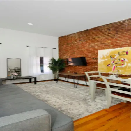 Three Bd Near Times Square *