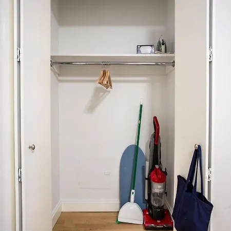 Apartment Exclusive Studio On St Pet-friendly Gym *