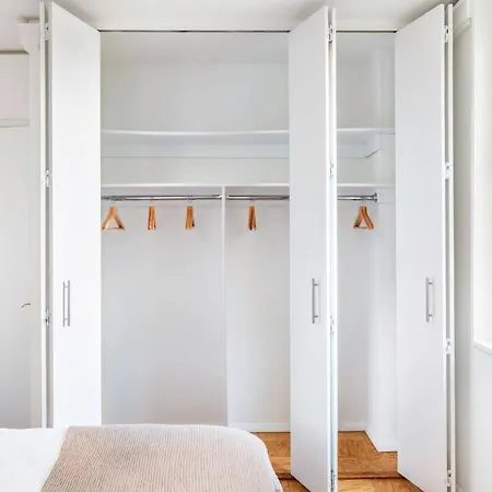 Midtown 2br W Gym Doorman Nr Park Nyc-506 Apartment