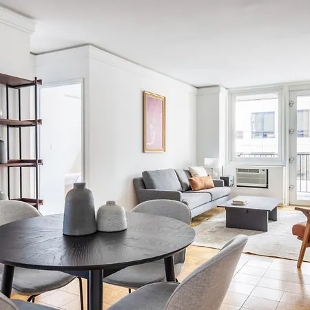 Apartment Midtown 2br W Gym Doorman Nr Park Nyc-506 *