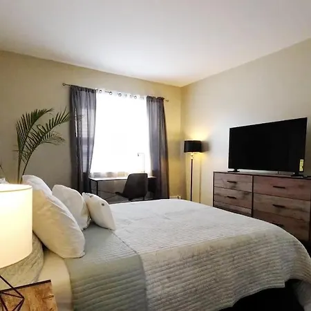 Spacious & Stylish 2br Apt In Bedstuy New York