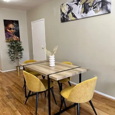 Spacious & Stylish 2br Apt In Bedstuy New York