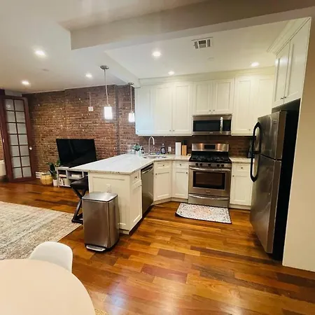 Renovated Brownstone W Outdoor Space * New York
