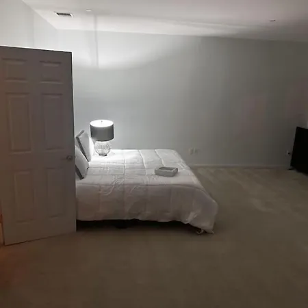 Beachfront House Near Jfk Airport Holiday home *