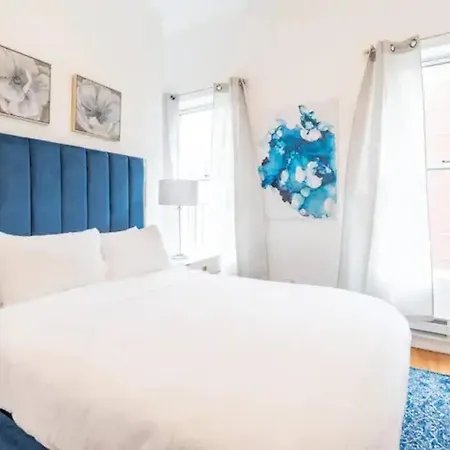Newly Renovated 3 Bedroom Loft In Midtown West *