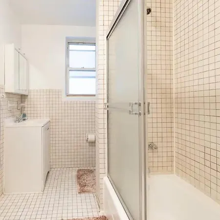 Newly Renovated 3 Bedroom Loft In Midtown West *